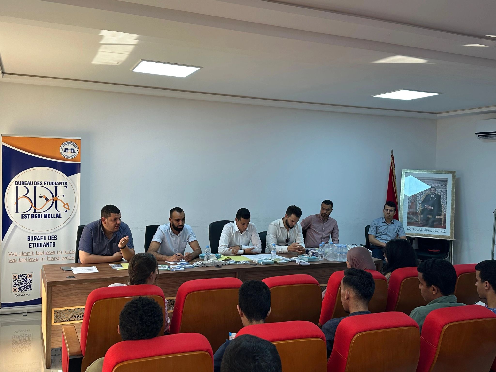 Visite des responsables de la Cité des Métiers et des Compétences (CMC) de Béni Mellal à l'ESTBM